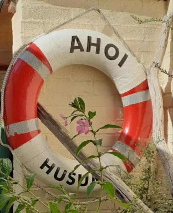 Ferienwohnung Ahoi Husum, Anlegen Und Wohlfuehlen Husum  Exterior foto